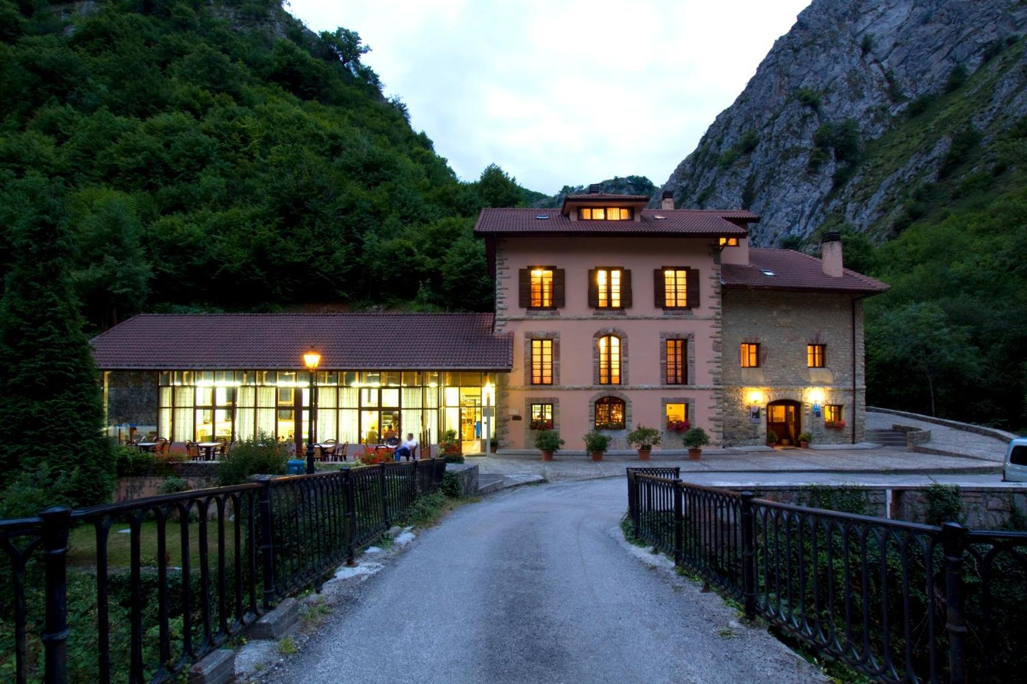 La Casona De Mestas Ponga 外观 照片