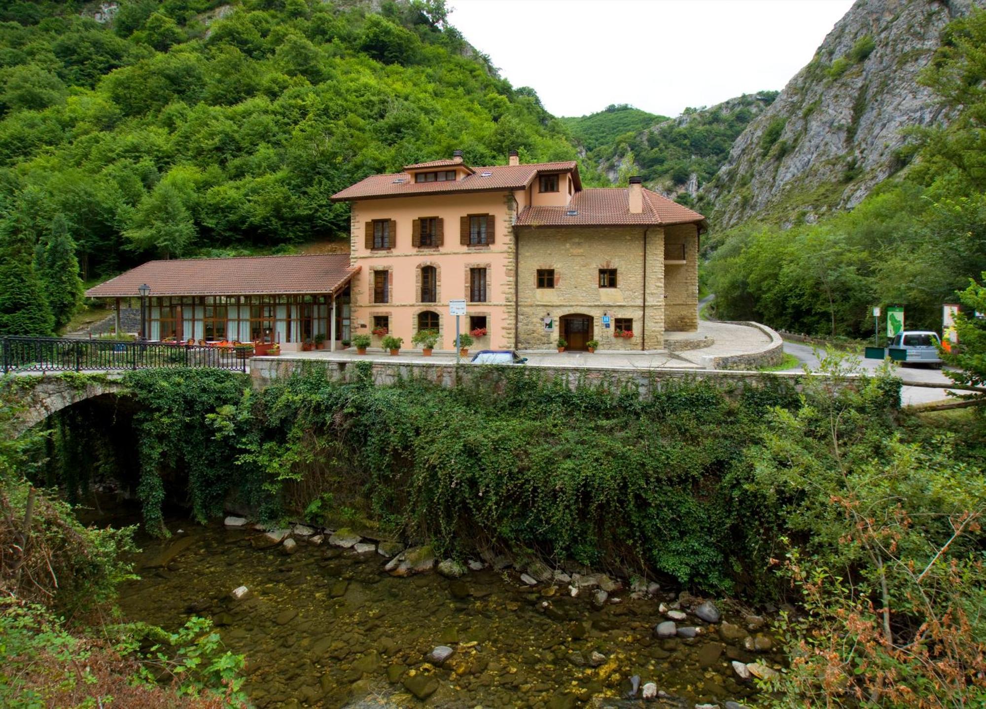 Ponga La Casona De Mestas酒店 外观 照片